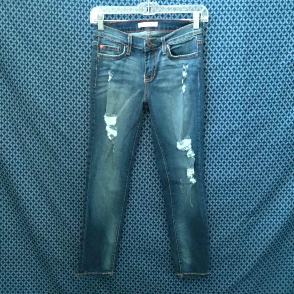 Angry Rabbit - Juniors premium stretch, lowrise, dark wash skinny jeans. Size- 3